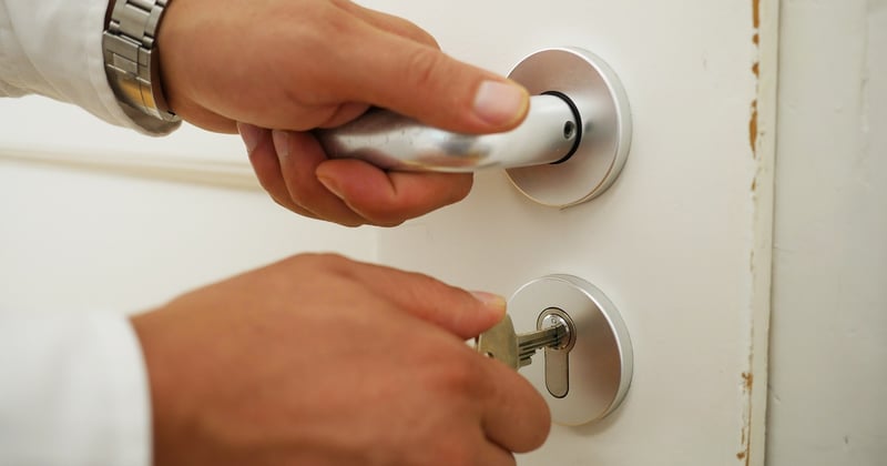 Zugefallene Tür öffnen: 7 einfache Tricks ohne Schlüsseldienst