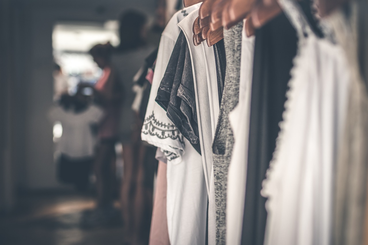 entdecken sie die neuesten fashion-trends für jede saison. bleiben sie stilvoll mit inspirierenden looks, aktuellen modetipps und den must-haves der modewelt.